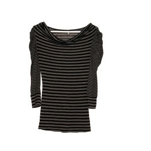 Striped 3/4 sleeve shirt